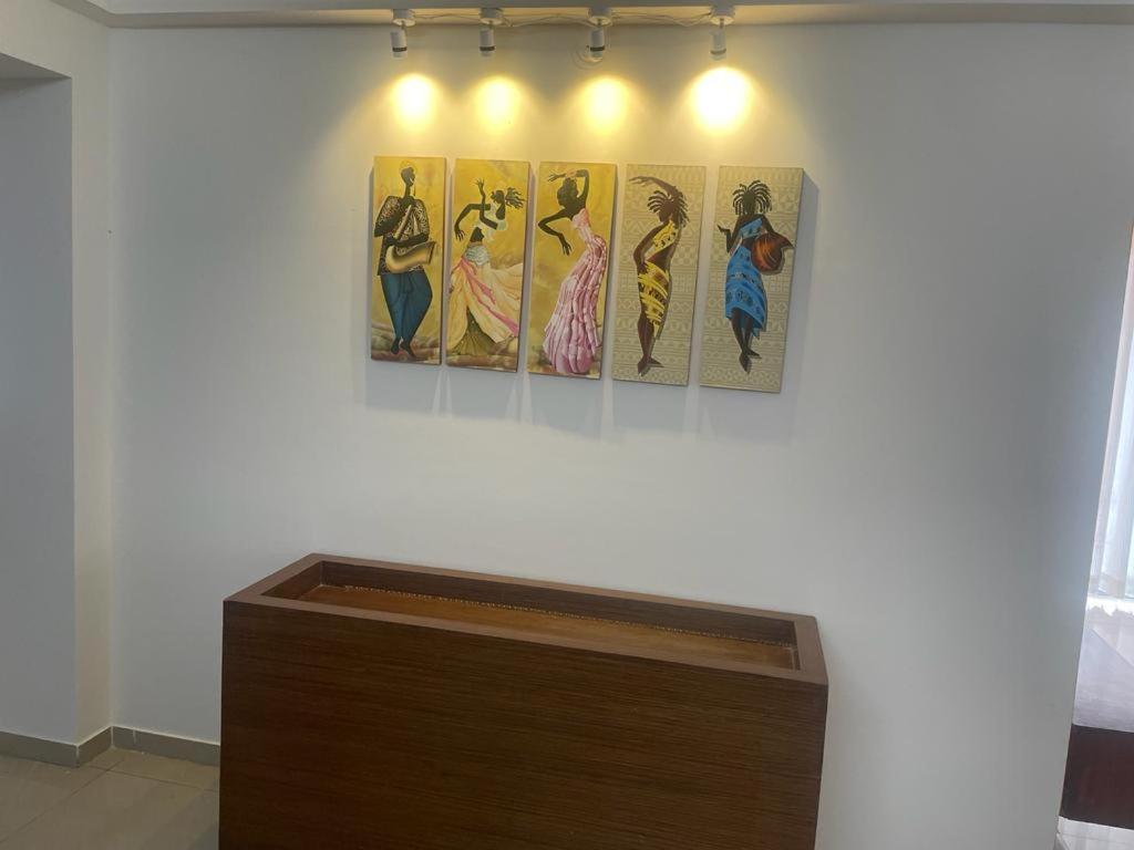Apartment Royal Nest 4 Bhk *